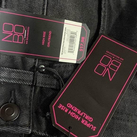 ✨NEW✨ No boundaries super high rise girlfriend jeans - Picture 6 of 12